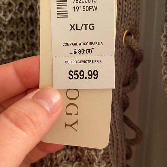 Pullover - Picture 4 of 4